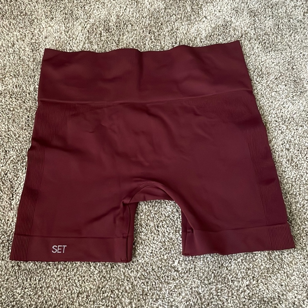 Set Active shorts